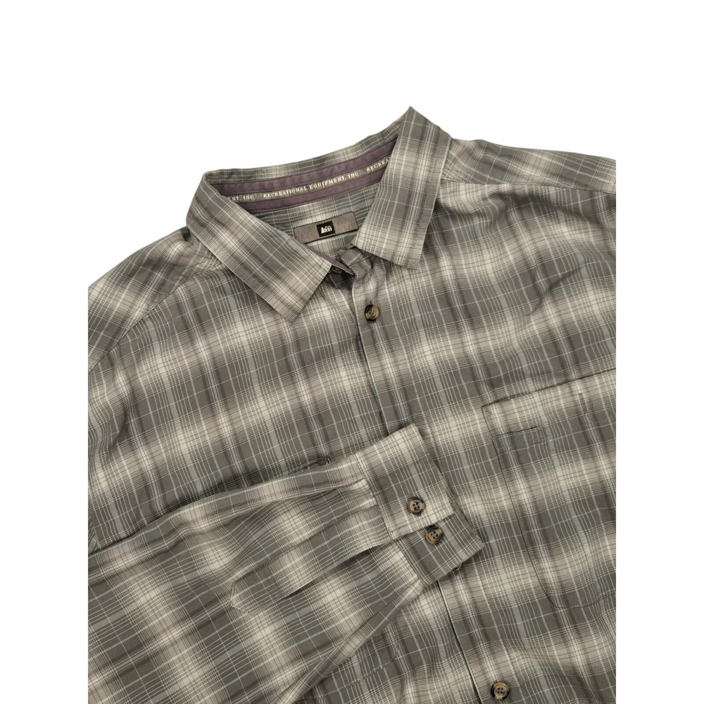 REI Mens Grey Plaid Long Sleeve Button Down Shirt Large Hiking Outdoors Granola